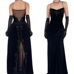 Dave & Johnny Long Black Velvet Evening Gown Sz 7/8